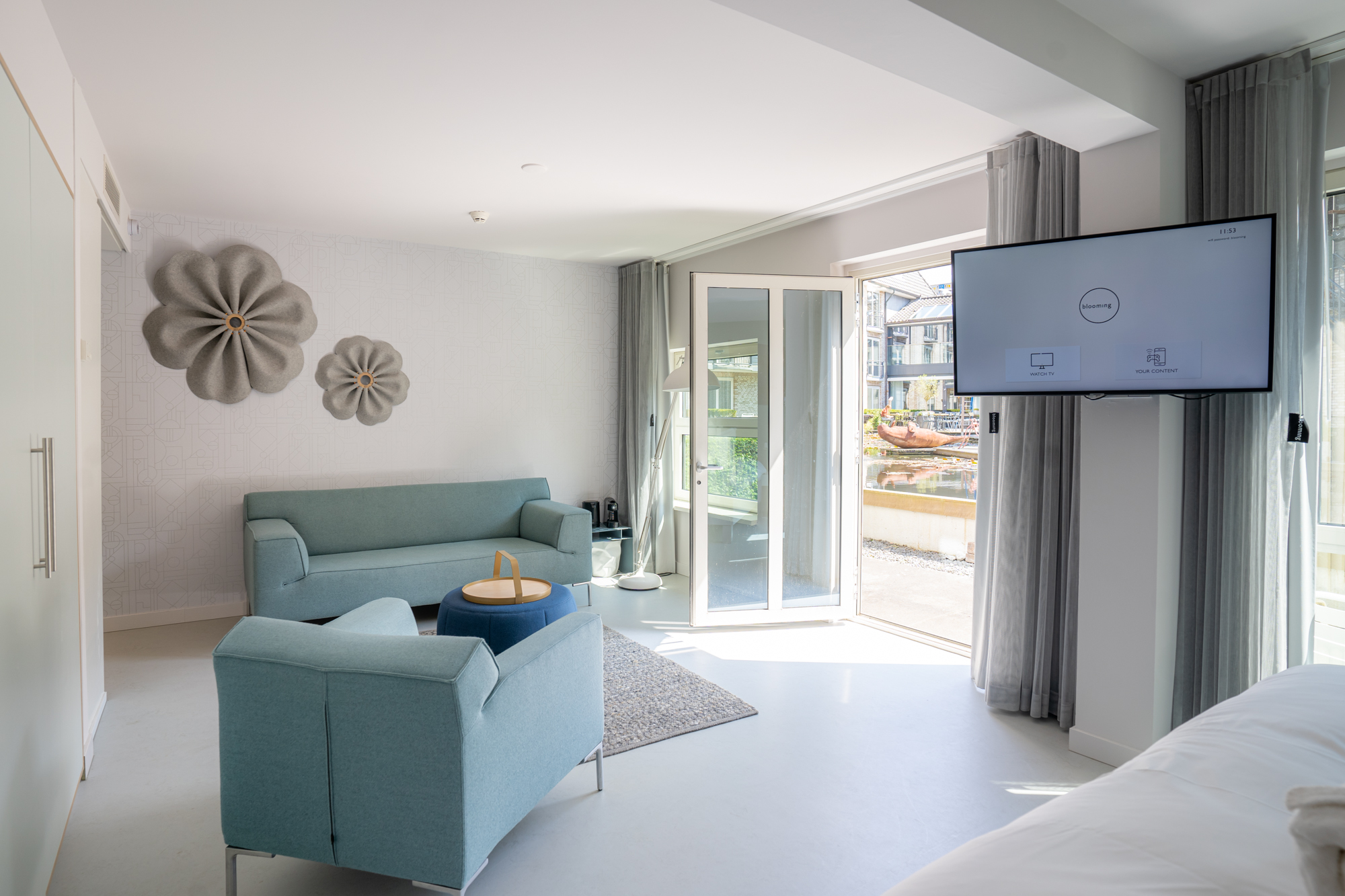 WJS - blooming hotel - Waterfront Junior Suite-12